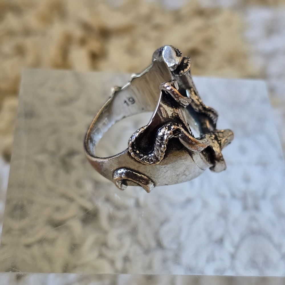 Horseshoe Snake Ring - image 3
